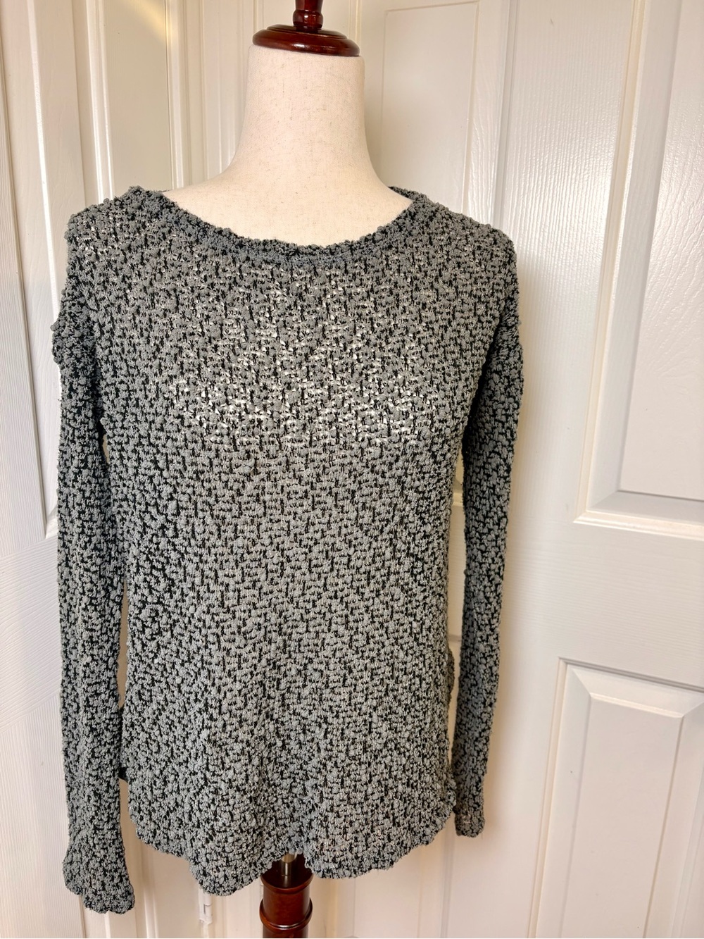 Aeropostale Gray Black Popcorn Knit Cozy Indie Aesthetic Sweater Medium